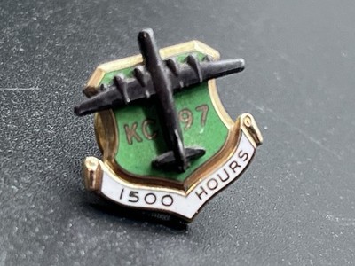 Boeing USAF KC-97 Stratotanker 1500 Hrs Flight Time Lapel Pin