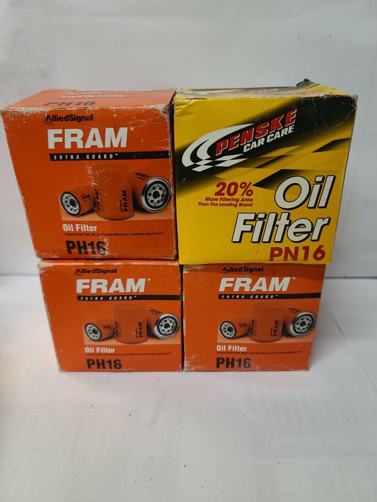 Lot 4 Engine Oil Filters  Fram Extra Guard and Penske PH16 