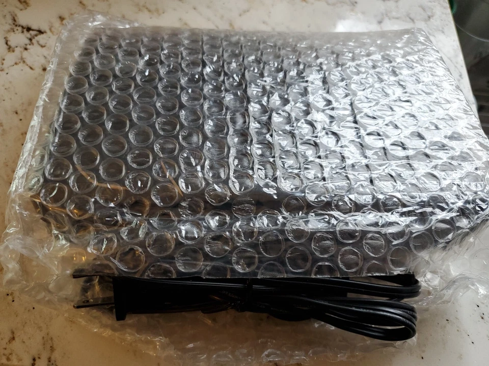 COSMO AM/FM Digital Clock Radio With 2 Seperate Alarms Ventage Electronics New - Image 2 of 2