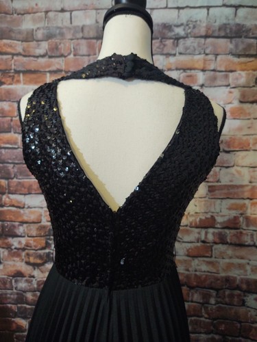 VINTAGE 1980s BLACK SEQUIN HALTER DRESS PLEATED SKIRT OPEN BACK sz M/L FORMAL - Picture 6 of 9
