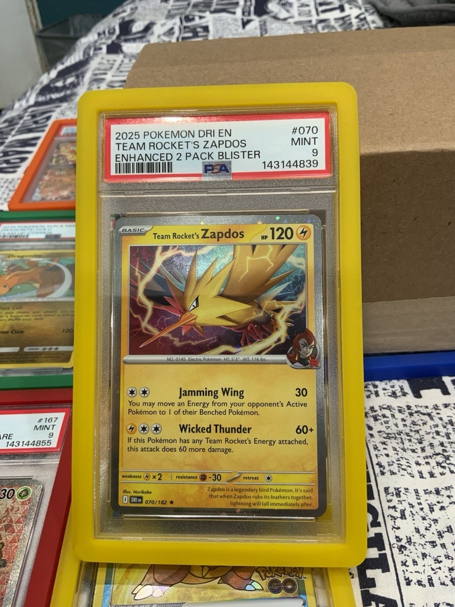 Team Rocket's Zapdos (Destined Rivals Stamp) 070/182 Miscellaneous