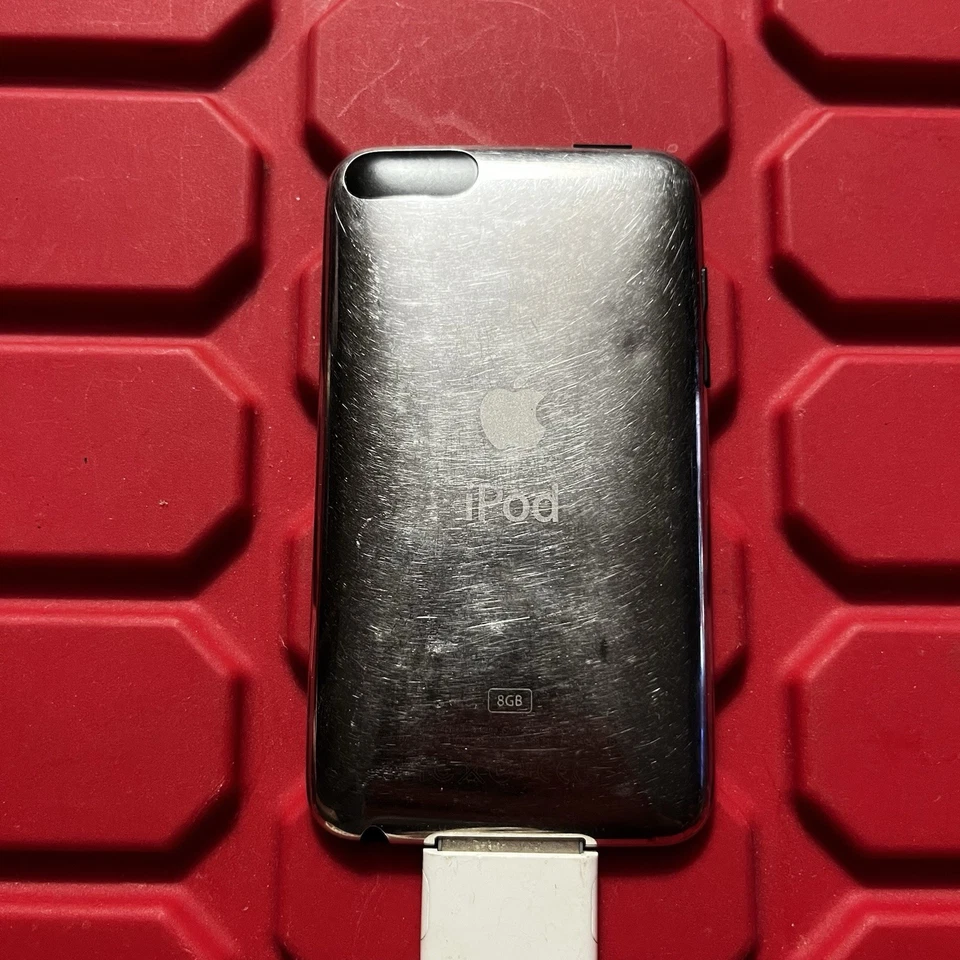 Apple iPod Touch 2nd Generation 8GB Factory Reset MC086LL Pre Owned Tested - Image 4 of 4