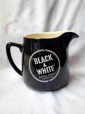 VINTAGE OLD PORCELAIN BLACK AND WHITE SCOTCH WHISKY JUG BUCHANAN'S ENGLAND 1960
