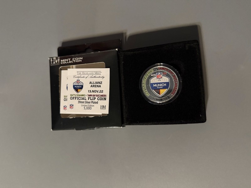 The Highland Mint Seattle Seahawks vs. Tampa Bay Buccaneers Official Flip Coin