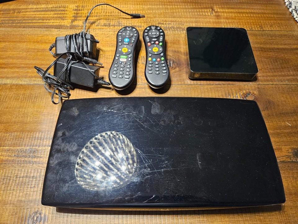 TiVo Roamio OTA 1TB TCD846000, Lifetime Subscription, TiVo Mini, 2