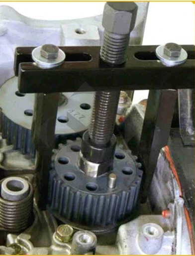 Ultra Thin Jaw Puller Extractor Removal of Crankshaft Timing Gear 40-90mm Cap. - image 4 of 4