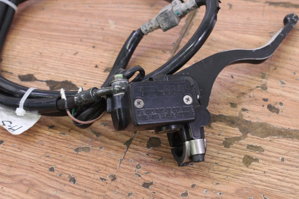 2008 POLARIS PHOENIX 200 Front Brake Master Cylinder w/ Calipers and Hoses - Image 2 of 4