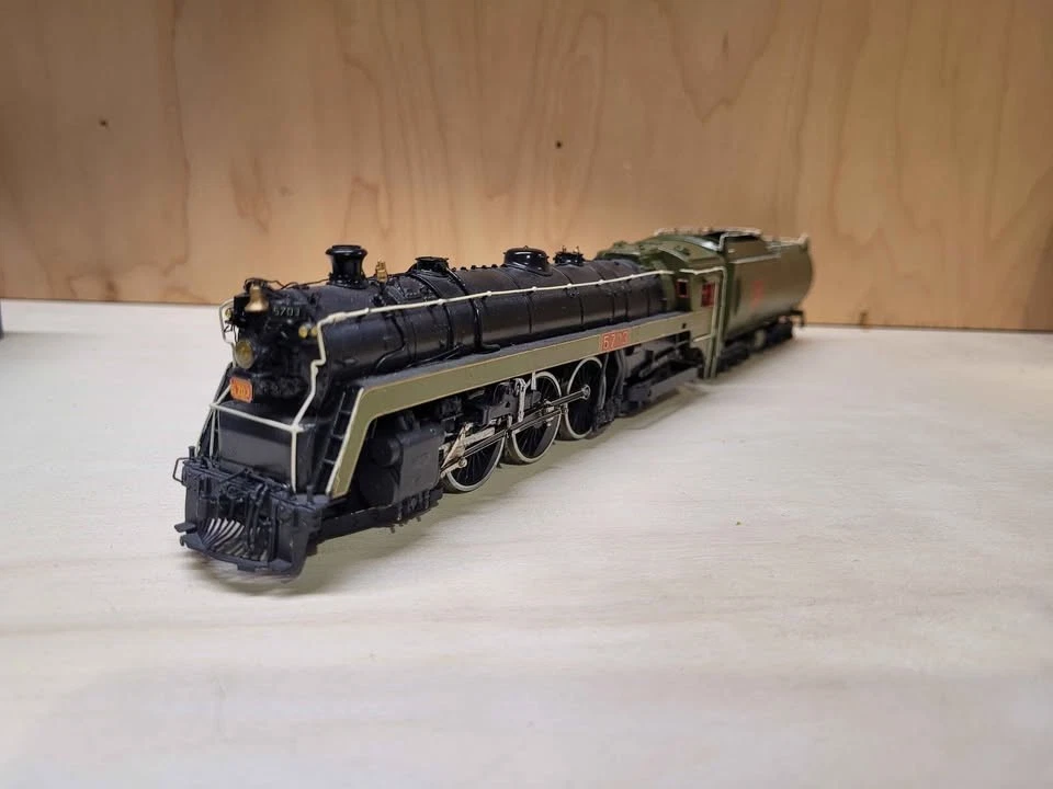 VH Scale Models HO CNR 4-6-4 K-5a Class, Series 5700-04, Hudson Type Loco #5703 - Image 3 of 4