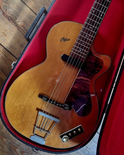 1958/59 Hofner Club 40 John Lennon