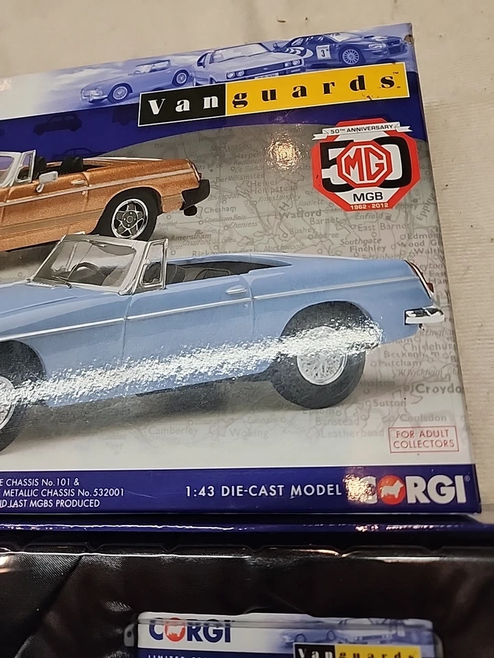 Corgi Vanguards MG1002 MGB 50 Aniversario Set Die-cast NUEVO - Excelente Foto 3 de 4
