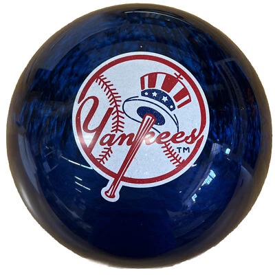 NY Yankees MLB Engraved Plastic Bowling Ball NIB!