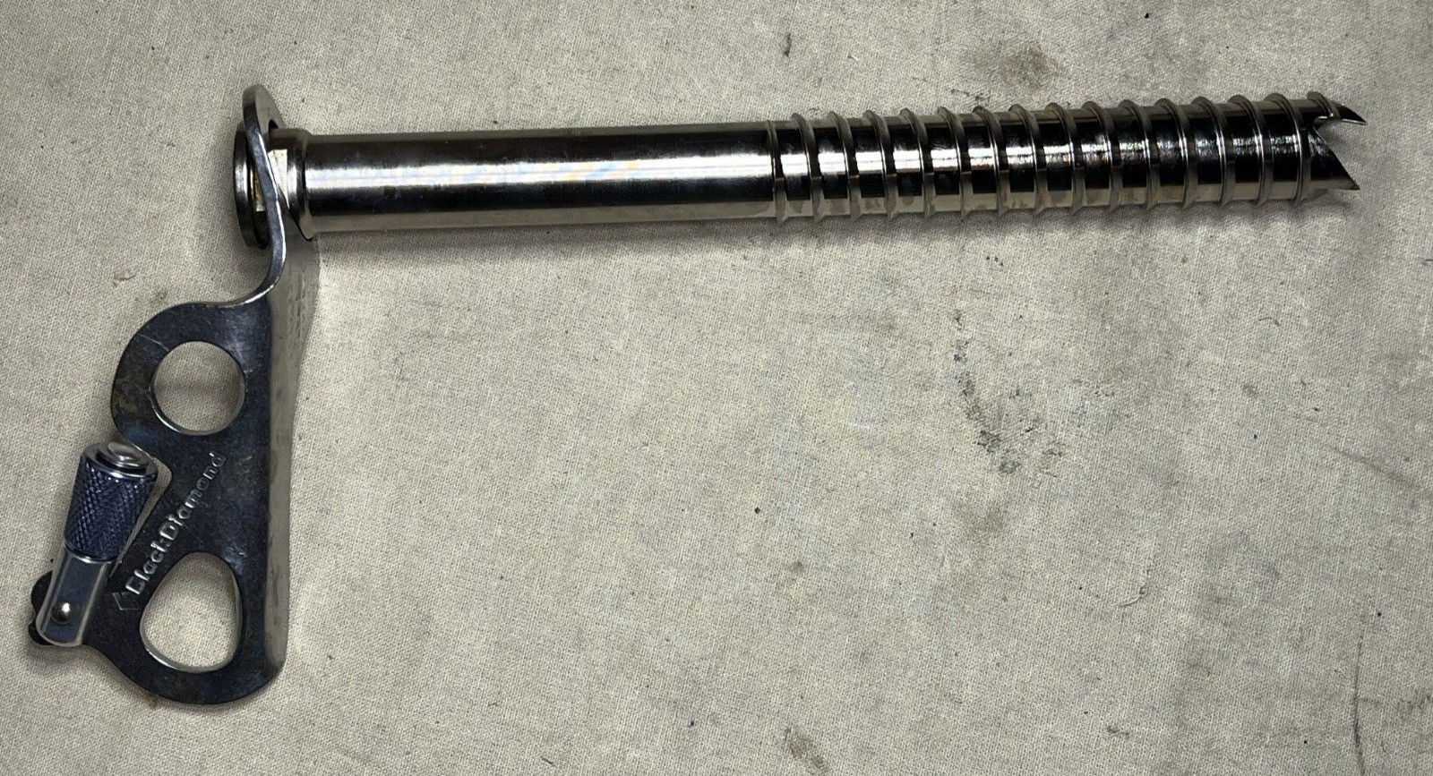 TORNILLO DE HIELO ÚNICO 19CM ANCLAJE NEGRO DIAMANTE EXPRESS TORNILLO DE HIELO MOSQUETÓN TIPO X