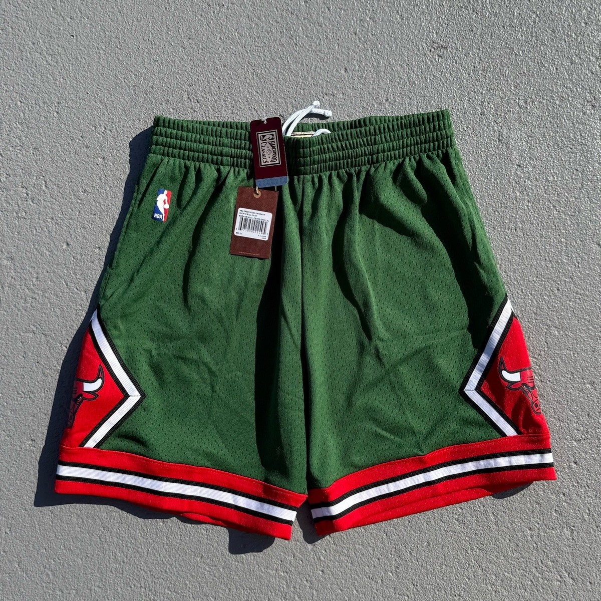 Men's Mitchell & Ness Chicago Bulls NBA Green Week Swingman Shorts