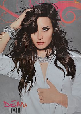 DEMI LOVATO - A2 Poster (XL - 42 x 55 cm) - Clippings Fan Sammlung NEU