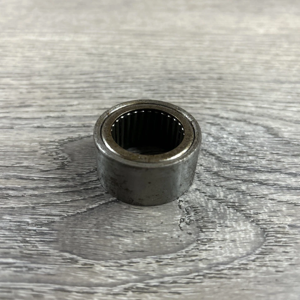 Rodamiento superior del cigüeñal Tecumseh 530148 BV1500 genuino como nuevo pieza OEM Foto 2 de 4