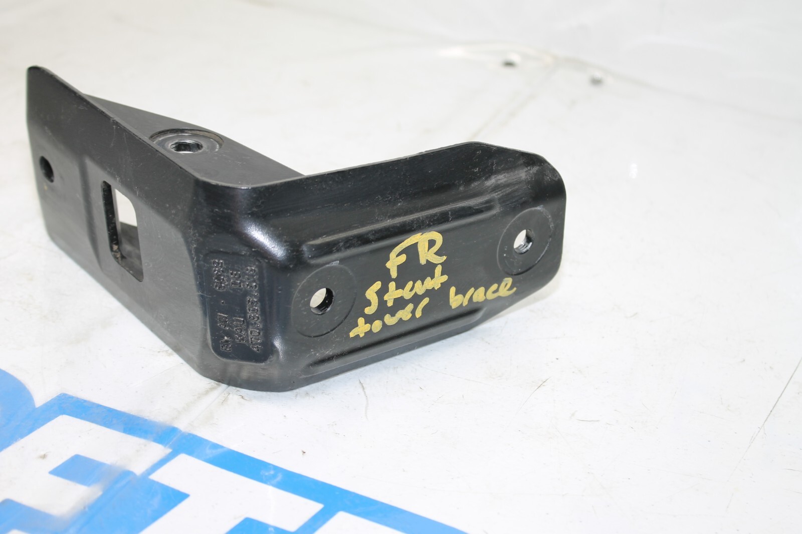 15-20 LAMBORGHINI HURACAN RH RIGHT PASSENGER FRONT STRUT TOWER BRACE 4T0805518
