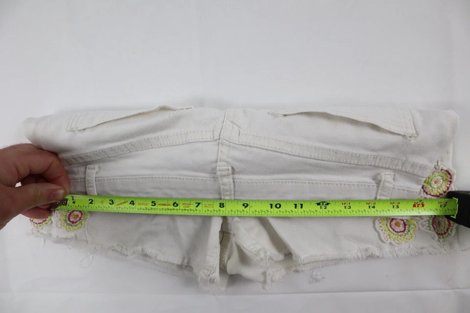 Pantalones Cortos Lauren Conrad Para Mujer 10 Vaqueros Blancos Crochet Diseño Floral Corte Foto 2 de 4