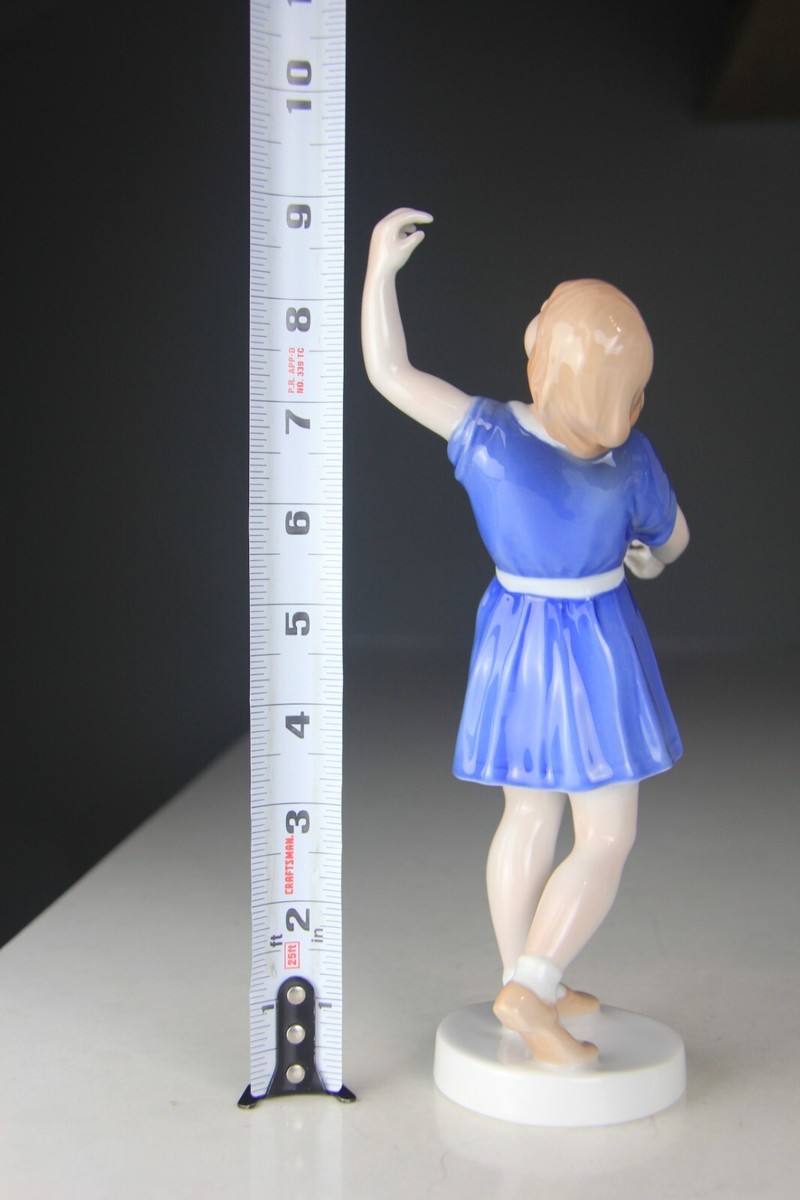 □Michaela.Ahlmann□２０.５◇Ｂ＆Ｇ・ Copen◇ BING & GRONDAHL GIRL FIGURINE BY MICHAELA AHLMANN 