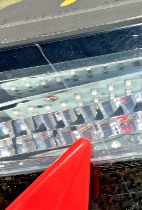 Aston Martin Vantage 2006-2016 Right Tail light P/N DG3313404AC