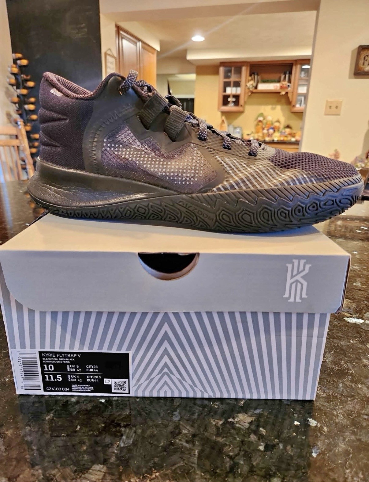 Kyrie Flytrap V - image 1