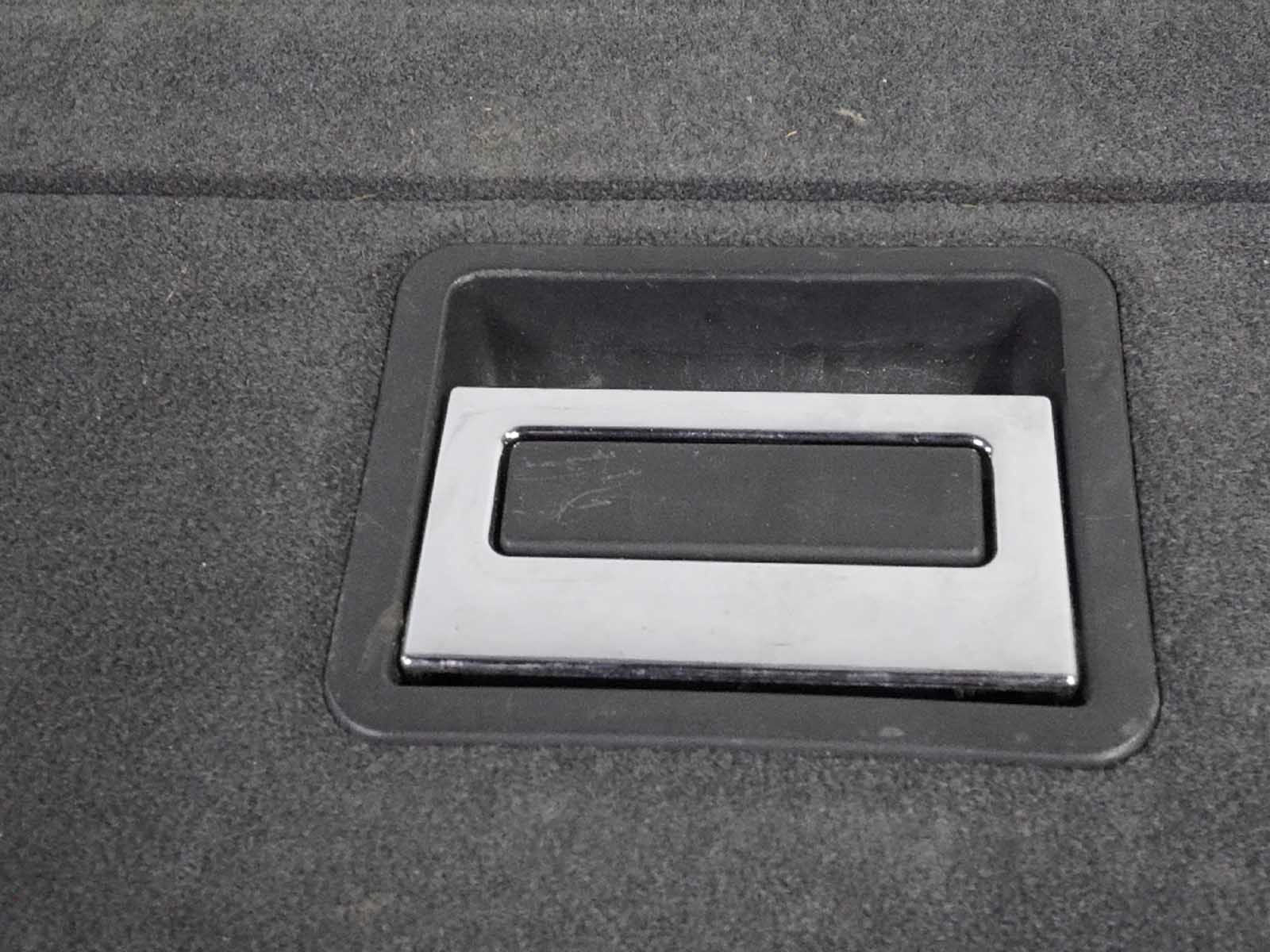 2004 - 2008 Maserati QuaTTroporte M139 Cargo Carpet Floor Cover Tire Spare Rear
