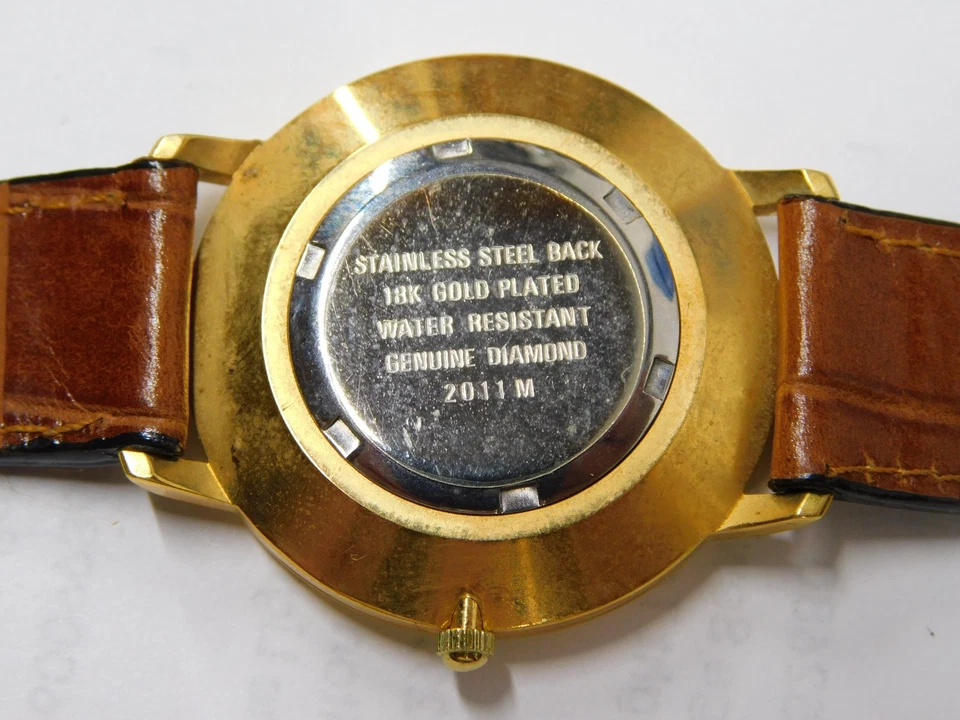 Reloj H2 LE CHATEAU 2011 Diamante Genuino Chapado en Oro 18K con Correa de Cuero Foto 4 de 4