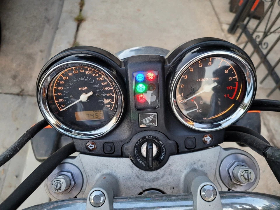 Приборная панель спидометра 04–07 Honda 919 cb900f cb919 - Изображение 3 из 4