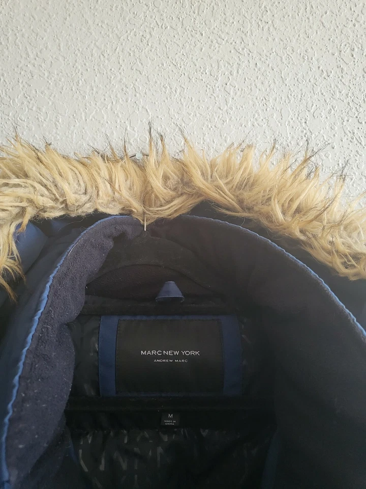 Chaqueta Andrew Marc New York con capucha cremallera completa para mujer azul medio Foto 3 de 4