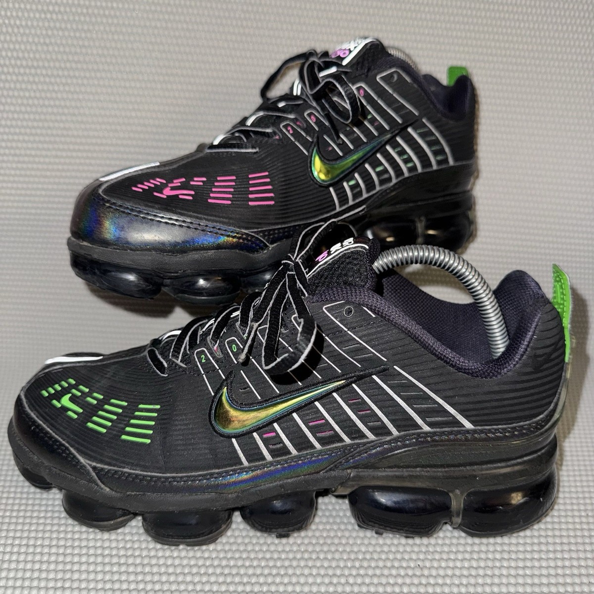 Nike Air VaporMax 360 Black Green Pink Iridescent Athletic 
