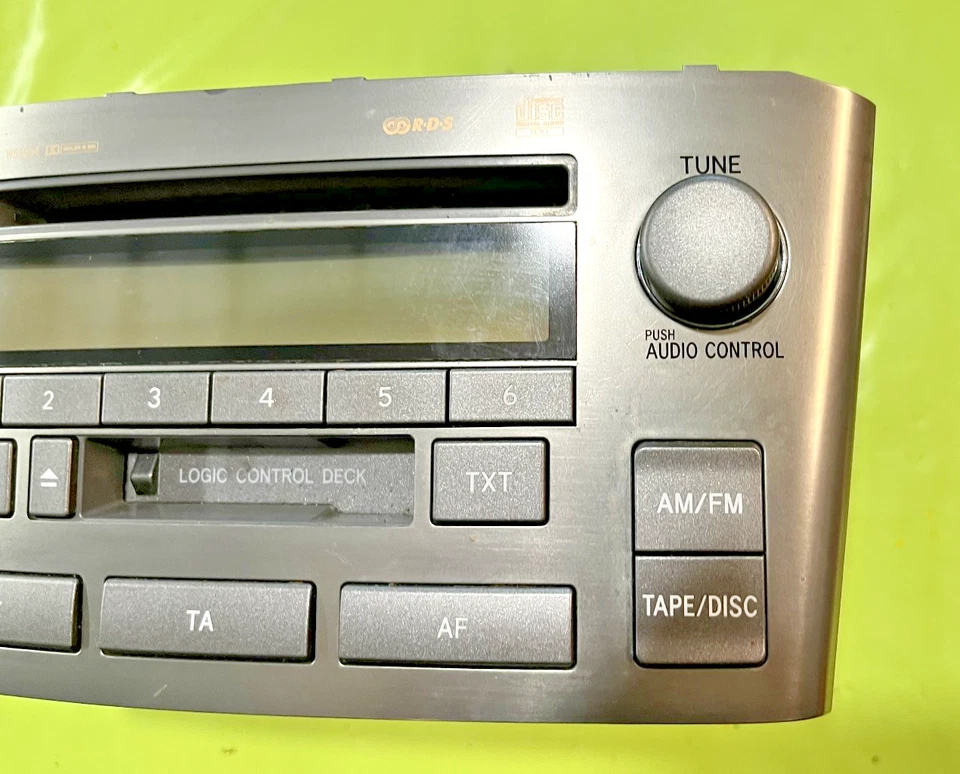 Autoradio / TOYOTA AVENSIS 2 . T250 / 8612005081 / CQMS6571LC - Photo 3/4