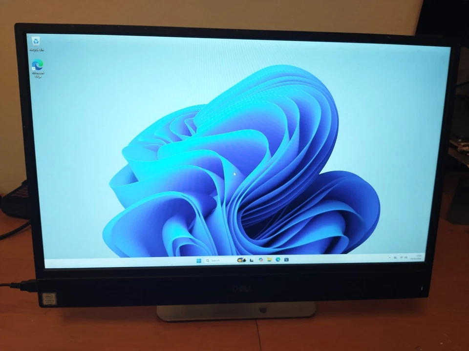 Dell OptiPlex 5260 AIO i5-8500u + 8GB RAM, 256Gb NVMe - Windows 11 - Image 2 of 4