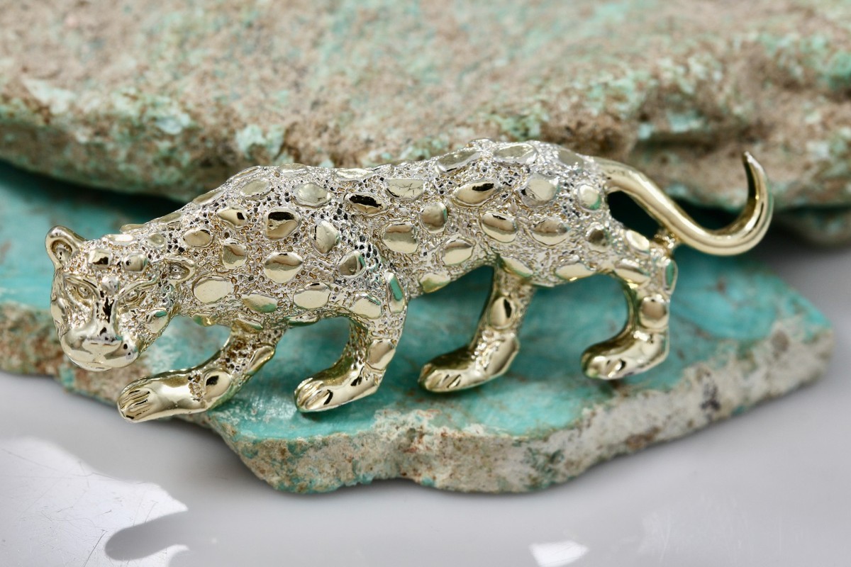 VTG GERRYS Brushed & Brilliant Gold Tone 2 1/8” Leopard Jaguar Wild Cat Brooch View 3