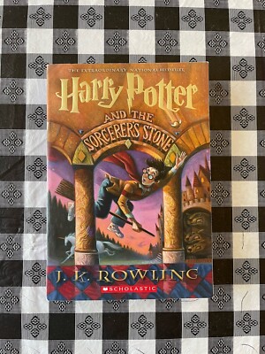 Harry Potter Ser.: Harry Potter and the Sorcerer's Stone by J. K. Rowling (1998,
