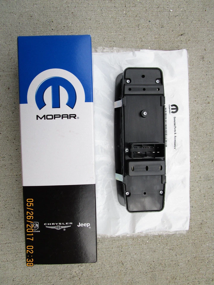 16-18 RAM 4500 5500 4D CREW CAB 主电源窗开关全新 56046823AE — 第 2/3 张图片