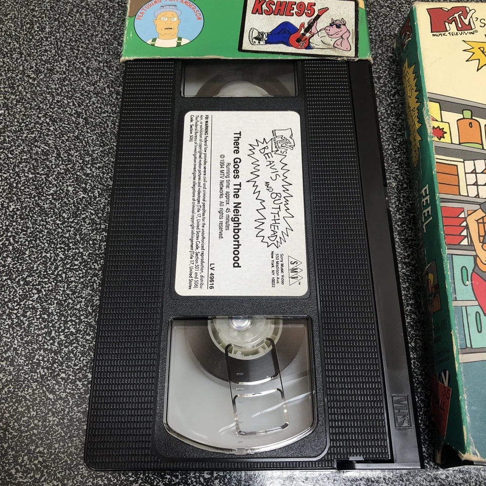 Beavis and Butthead VHS Feel our pain, There goes the neighborhood, Do America - Image 3 of 4
