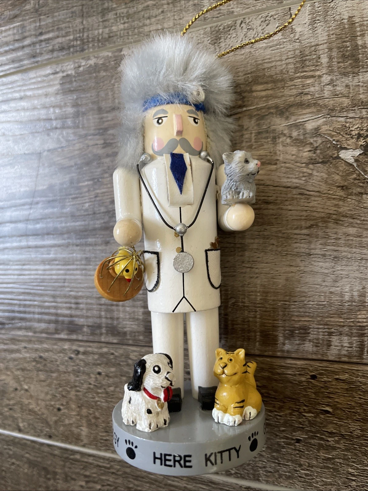 Rare -Vintage Village Veterinarian Nutcracker- 2000. Here Kitty - 5” Ornament