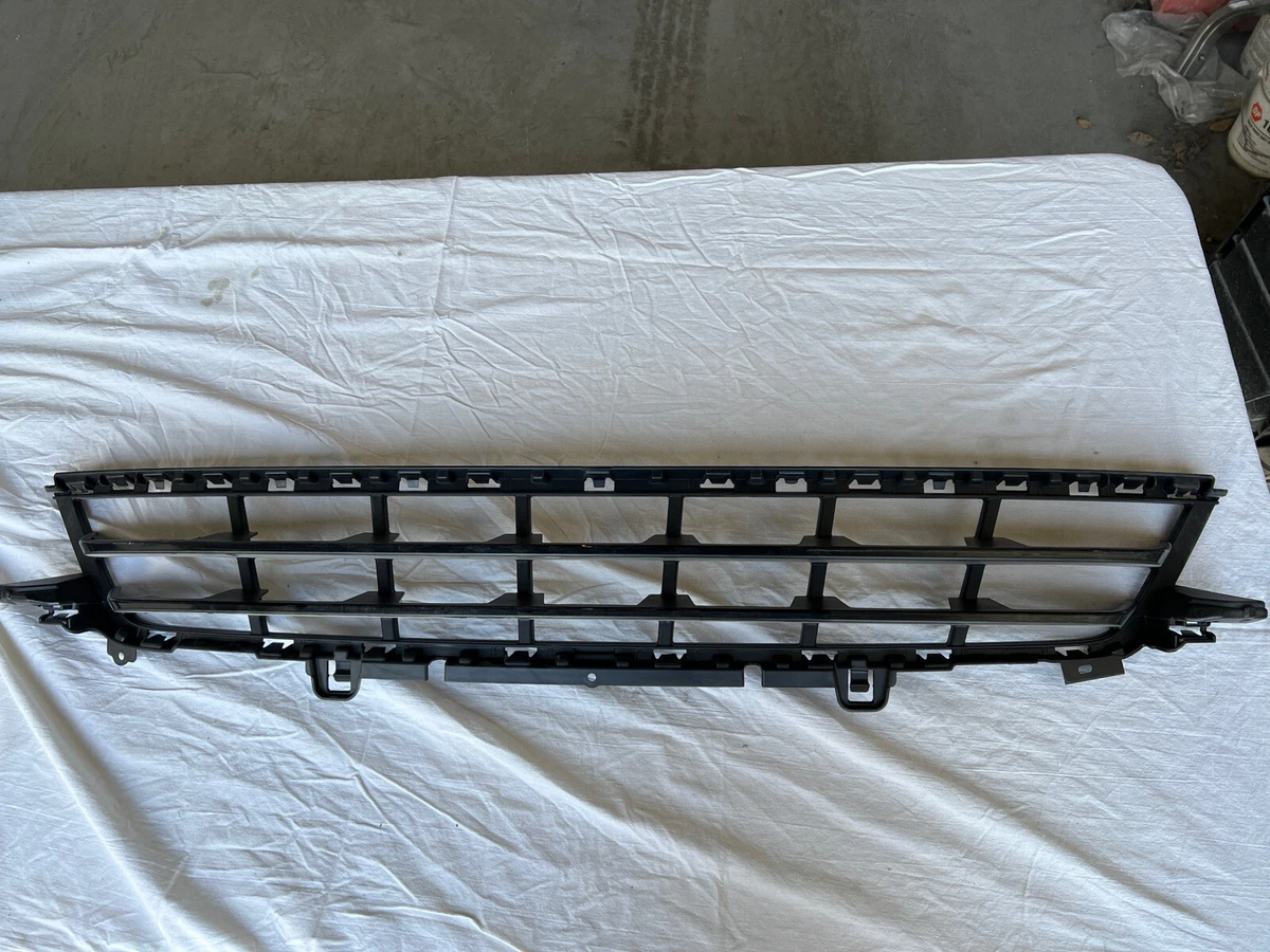 New BMW X5 Front Lower Bumper Air Intake Cover Grille 51117421798 