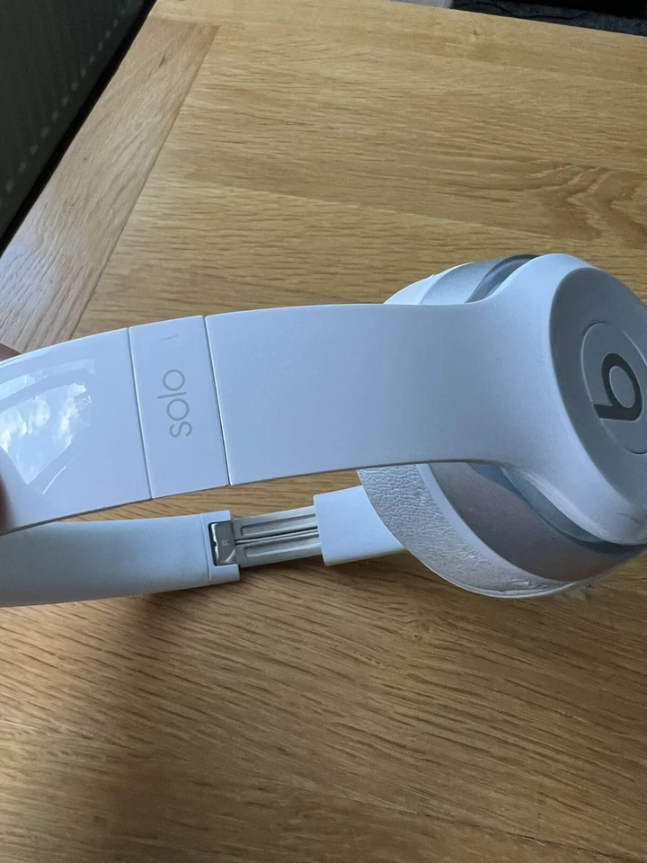 Beats Solo 2, photo 2 of 5