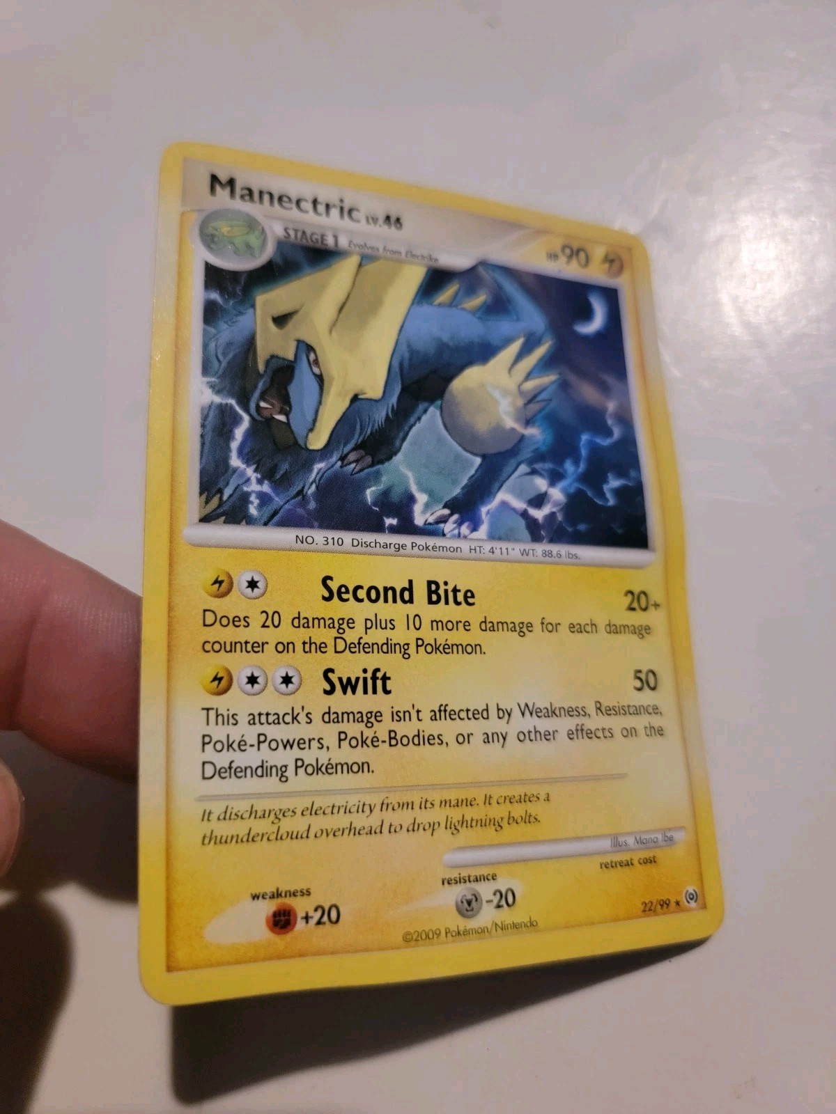 Manectric Lv. 46 (22/99) Rare Pokemon card 2009 Nintendo