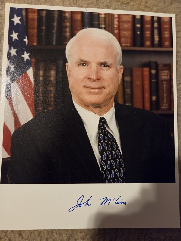 Senator John McCain Autographed Color 8x10 Photo