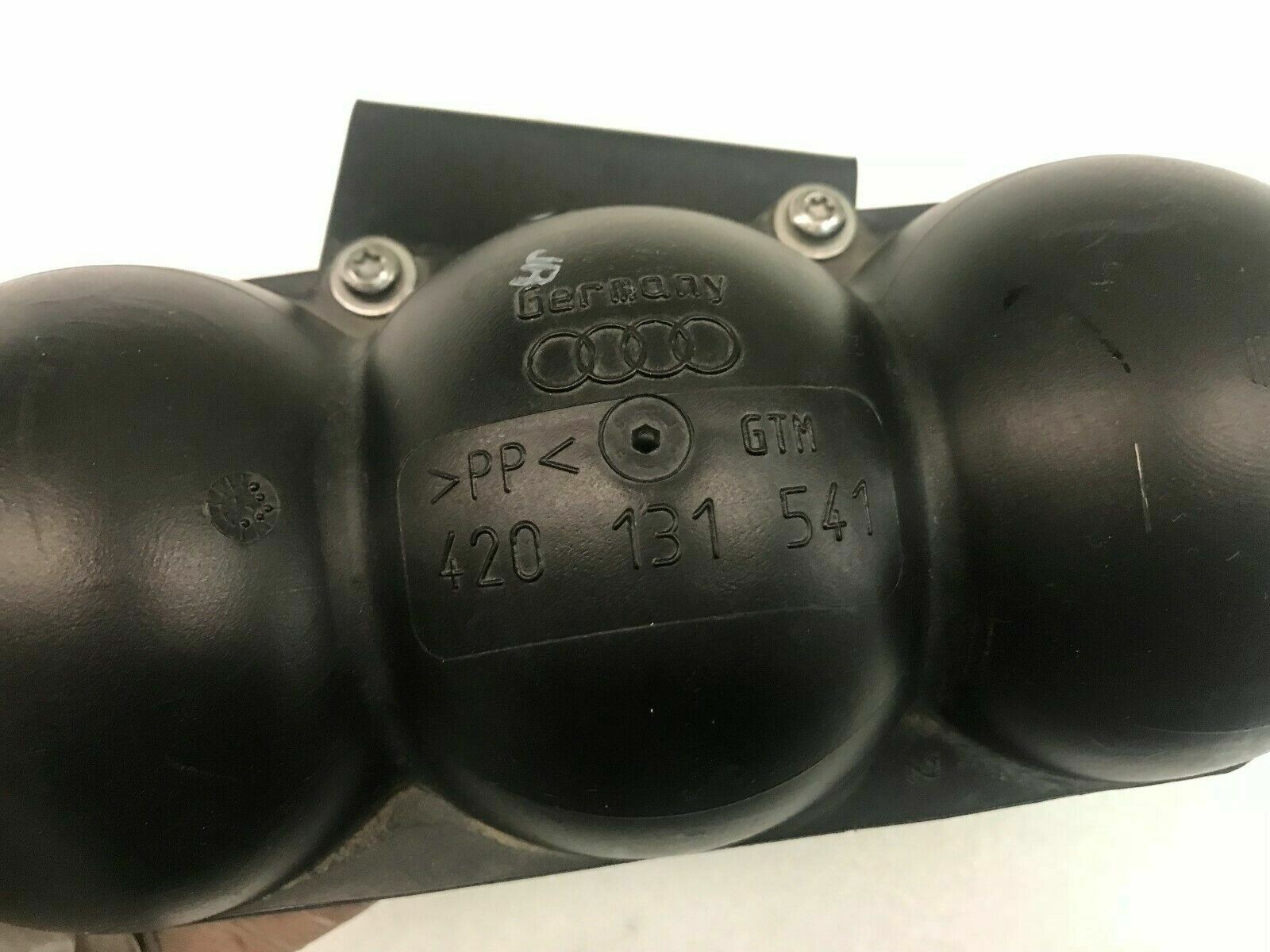LAMBORGHINI AVENTADOR LP700 720 VACUUM TANK ASSEMBLY WITH BRACKET OEM 420131541