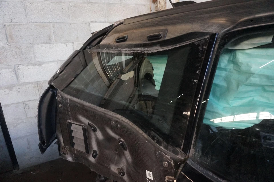 Quarto de vidro traseiro direito do passageiro 51357288190 BMW I3 94 REX 2014-21 - Imagem 2 de 3