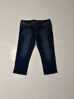 Touch Me Jeans Size 9/10 Junior Dark Wash Capri   Button Flap Embroidered Pocket