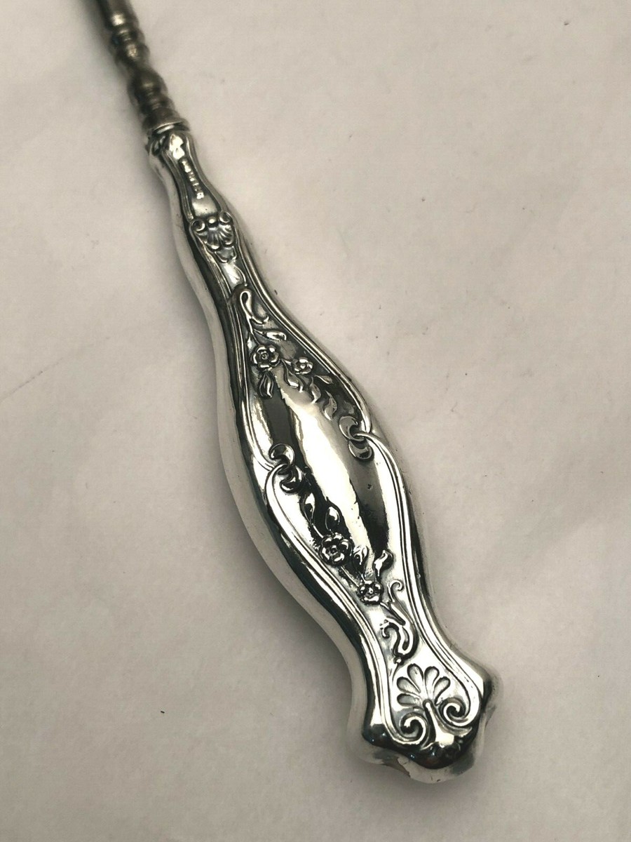 Pretty Sterling Silver Vintage Button Hook 6 7/8