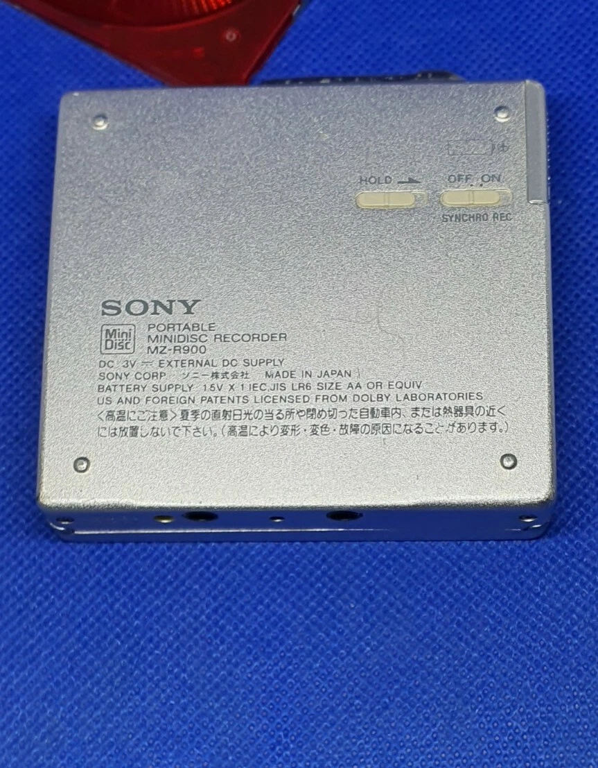 SONY MD MINIDISC WALKMAN RECORDER MZ-R900.