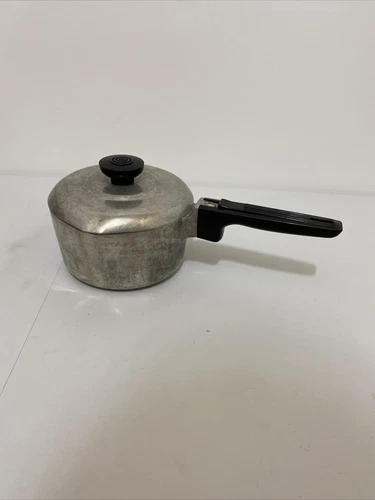 VINTAGE WAGNER WARE SIDNEY O MAGNALITE 4681 1/2P ALUMINUM POT PAN