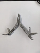 Leatherman REV multi-tool. Used: in very good condition.