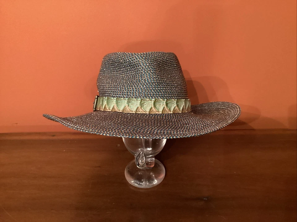 Eric Javits Women’s Hat Fedora New York Blue Metallic Snake Skin Band Packable - Image 3 of 4
