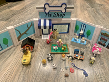 Roblox Celebrity Collection: Adopt Me Pet Store Deluxe Playset
