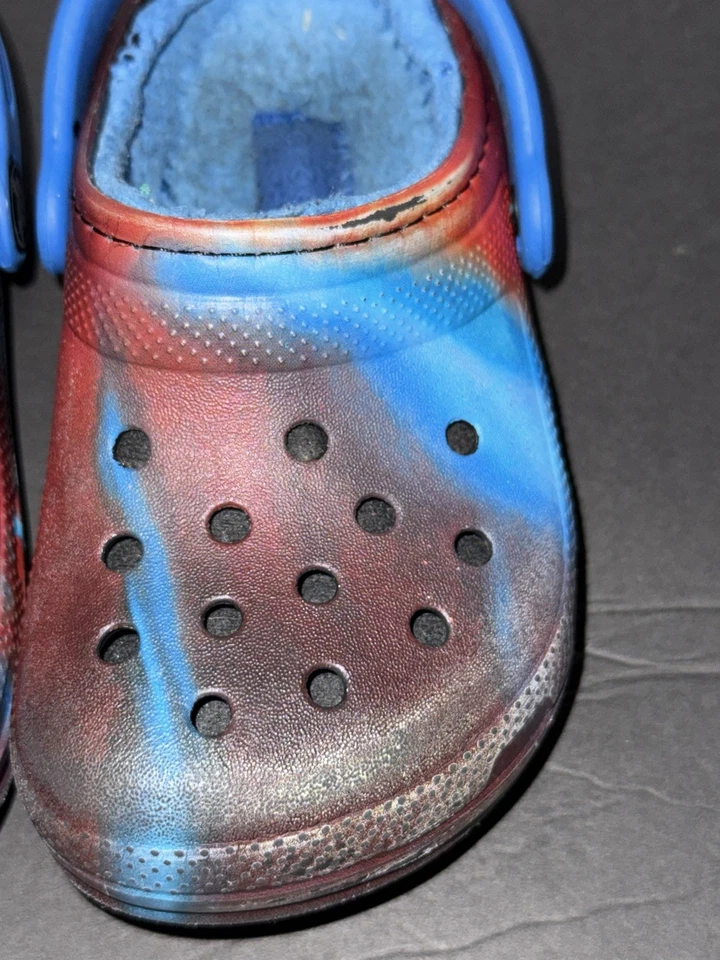 Zuecos Crocs 209349-4JL clásicos forrados fuera de este mundo unisex niños talla C8 Foto 2 de 4